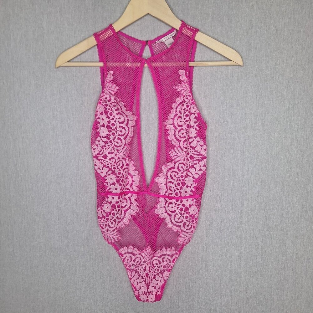 💙 Victoria's Secret Pink Fishnet Bodysuit Size M Coquette Festival Playful Ling